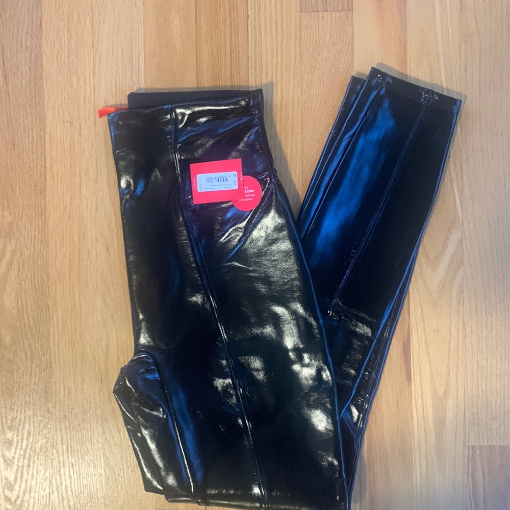 SPANX NWT Faux Patent Leather Leggings Black size small petite - Picture 3 of 9